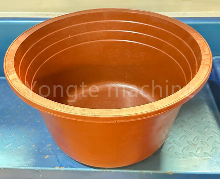 Zařízení na recyklaci plastů Yongte dodáváme zákazníkovi do Afriky