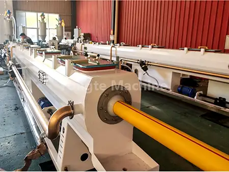 Stroj na výrobu trubek PPR 75-160 mm