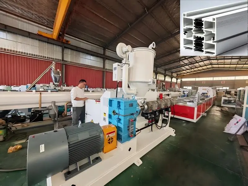 Stroj na profilování okenních dveří ABS